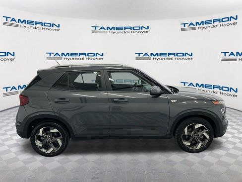 Used 2026 Hyundai Venue SEL FWD image 6