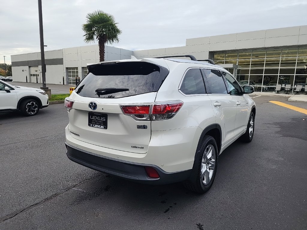 Used 2016 Toyota Highlander Limited Platinum AWD/4WD image 5