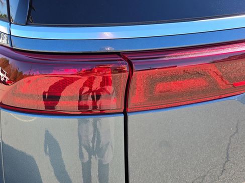 Certified 2022 Kia Carnival SX w/ Paint Protection Package image 13