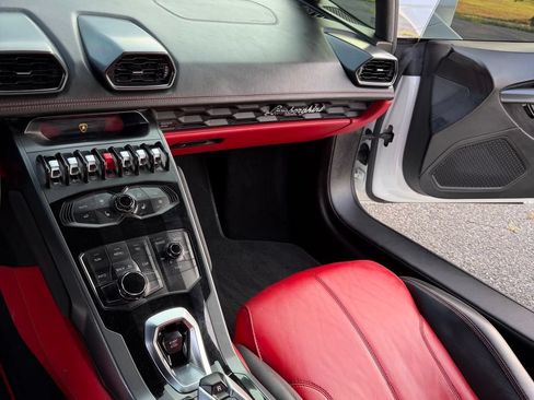 Used 2015 Lamborghini Huracan LP 610-4 AWD/4WD image 16