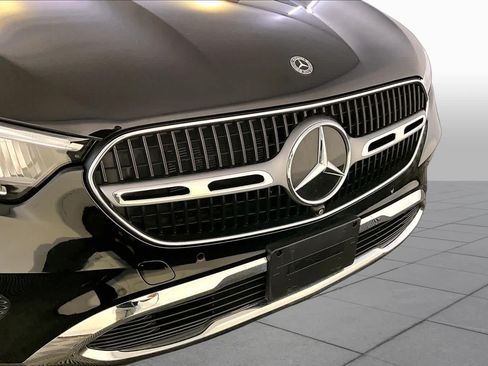 Certified 2026 Mercedes-Benz GLC 300 4MATIC image 32