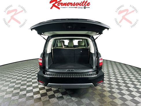 Used 2023 Nissan Armada SV image 28