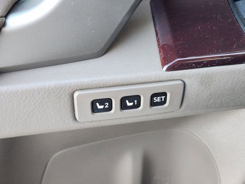 Used 2017 Lexus GX 460 image 23