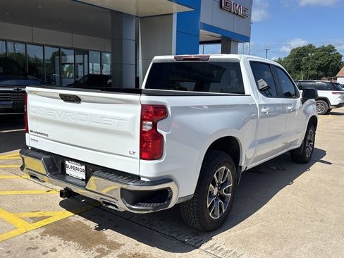 Used 2025 Chevrolet Silverado 1500 LT AWD/4WD image 3