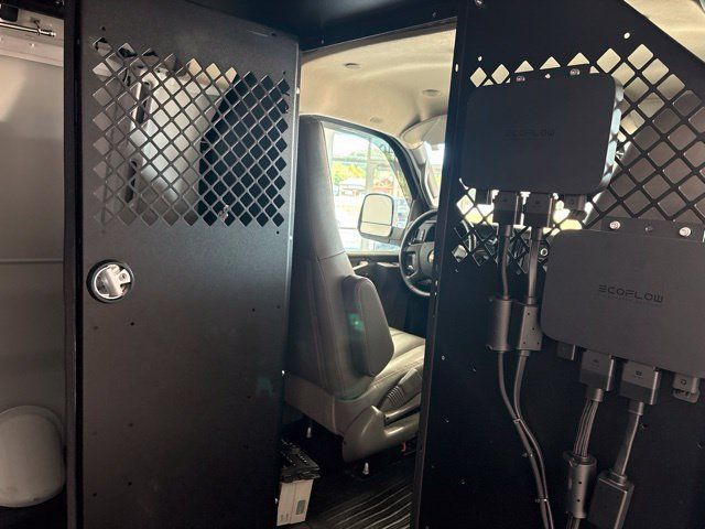 Used 2021 Chevrolet Express 2500 w/ Driver Convenience Package RWD image 27