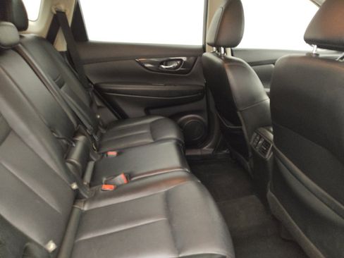Used 2018 Nissan Rogue SL FWD image 19