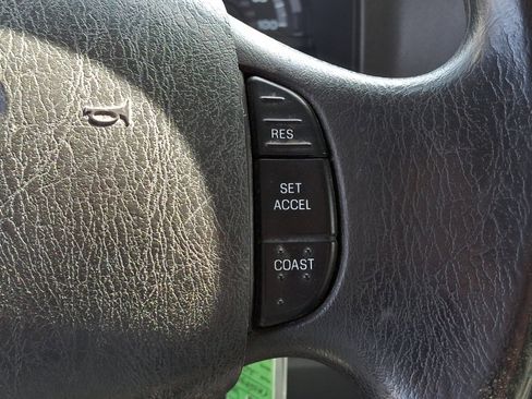 Used 2011 Ford E-250 and Econoline 250 Extended w/ Commercial Cargo Van Pkg image 25