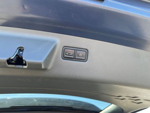 Used 2025 Hyundai Santa Fe SEL image 23