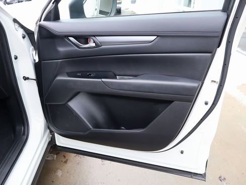 Used 2019 MAZDA CX-5 Touring image 31