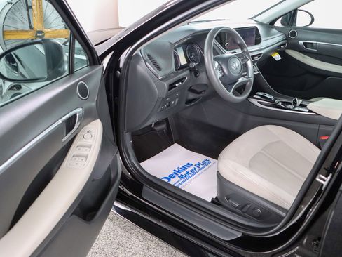 Used 2023 Hyundai Sonata SEL w/ Cargo Package image 3