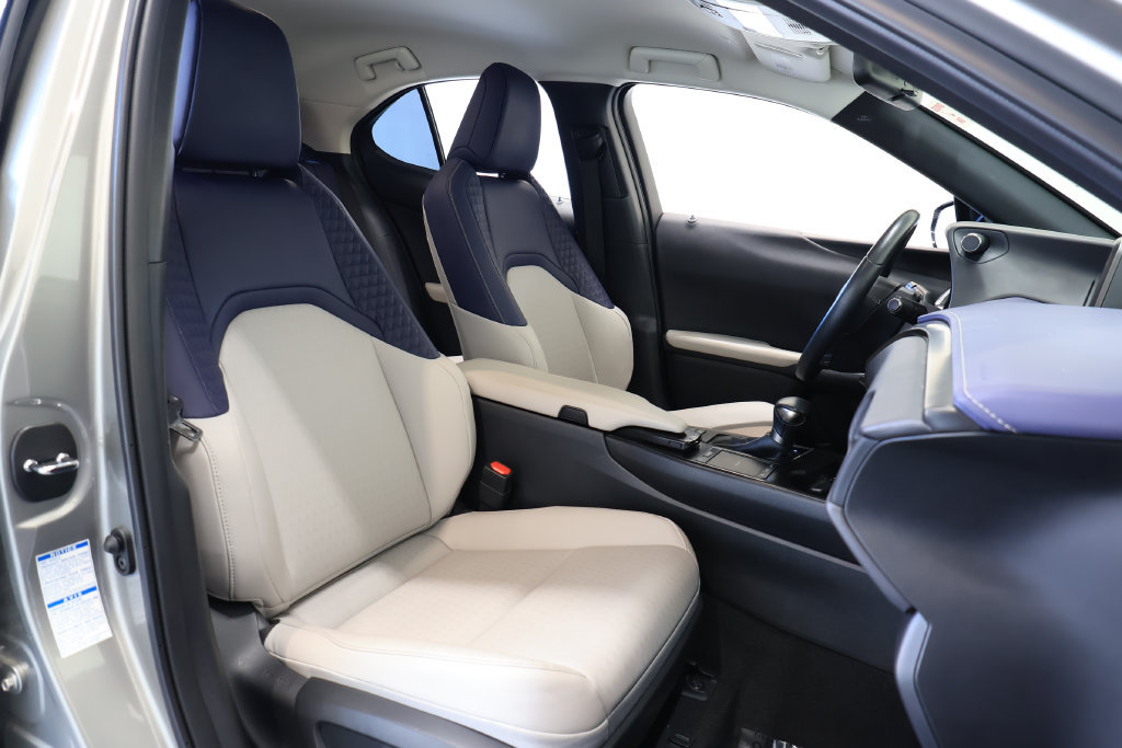 Used 2021 Lexus UX 250h w/ Accessory Package (Z1) AWD/4WD image 21