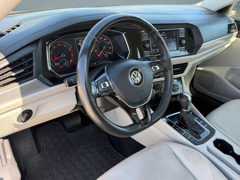 Used 2019 Volkswagen Jetta S image 4