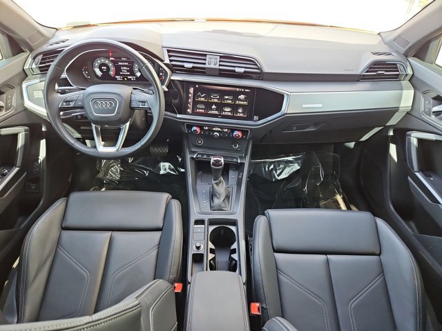 Used 2024 Audi Q3 2.0T Premium Plus w/ Premium Plus Package AWD/4WD image 22