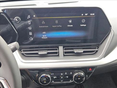 New 2026 Chevrolet Trax LT w/ Driver Confidence Package image 12