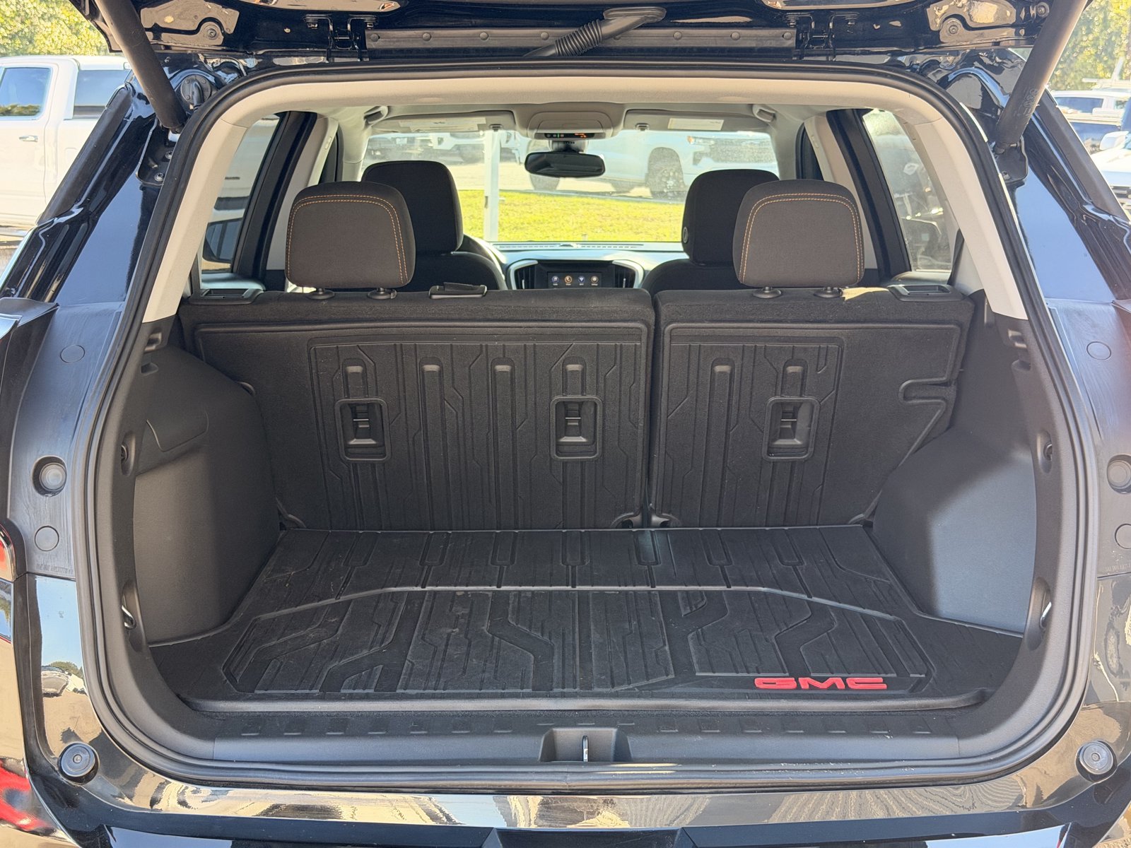 Used 2021 GMC Terrain SLE w/ Driver Convenience Package FWD image 31