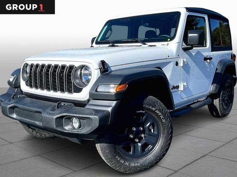Used 2025 Jeep Wrangler Sport image 1