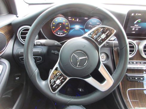 Used 2020 Mercedes-Benz GLC 300 4MATIC Coupe image 34