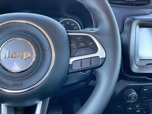 Used 2021 Jeep Renegade Sport image 11