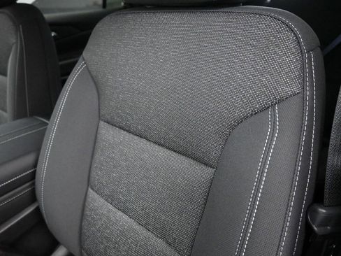 New 2026 Chevrolet Traverse LT image 17