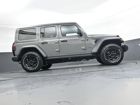 Used 2023 Jeep Wrangler Unlimited w/ Sun & Screen Package AWD/4WD image 31