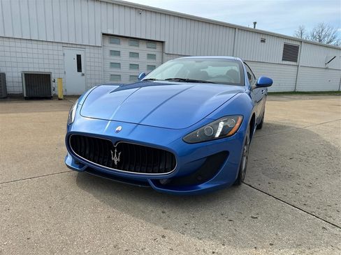 Used 2015 Maserati GranTurismo Coupe RWD image 22