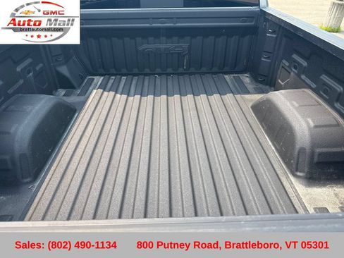 Used 2024 GMC Sierra 1500 AT4 w/ Technology Package AWD/4WD image 25