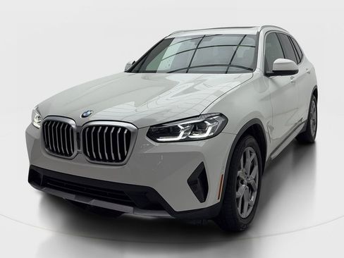 Used 2024 BMW X3 sDrive30i w/ Convenience Package RWD image 4