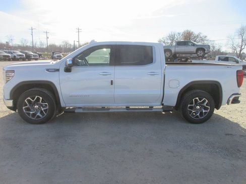 New 2026 GMC Sierra 1500 SLT w/ SLT Premium Plus Package AWD/4WD image 9