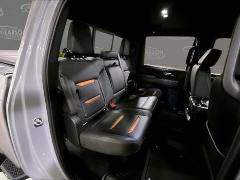 Used 2024 GMC Sierra 2500 AT4 w/ Technology Package image 17