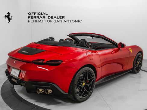 Certified 2025 Ferrari Roma Spider image 9