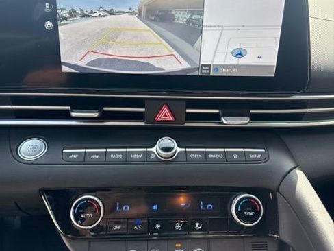 Used 2024 Hyundai Elantra SEL FWD image 10