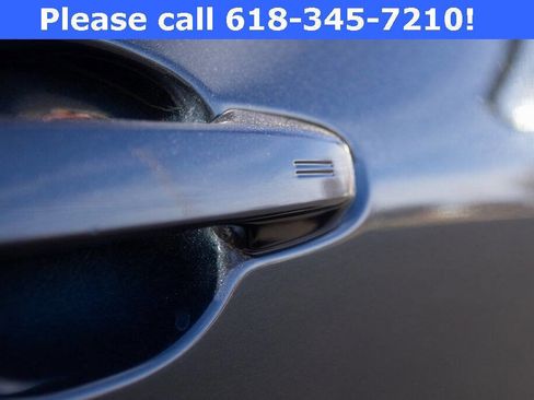 Used 2017 Toyota Camry XLE image 14