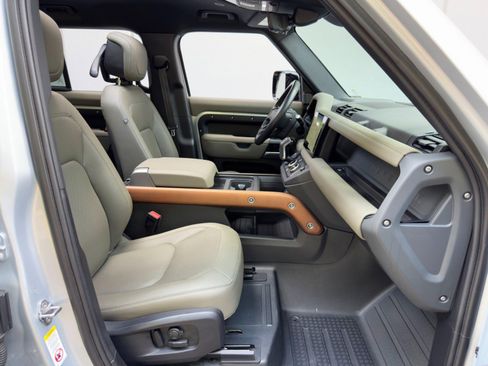 Used 2023 Land Rover Defender 110 X image 15