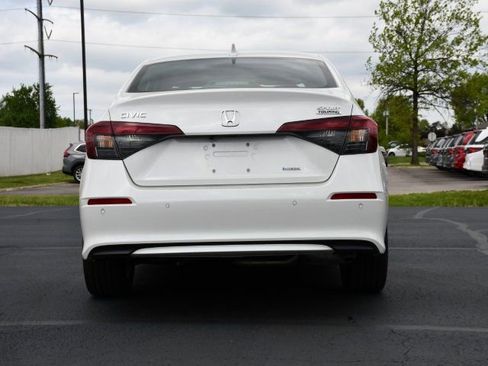 Used 2025 Honda Civic Sport Touring image 6