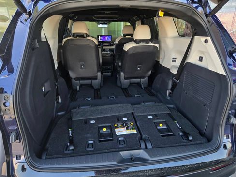 Certified 2026 Toyota Sienna Limited FWD image 26
