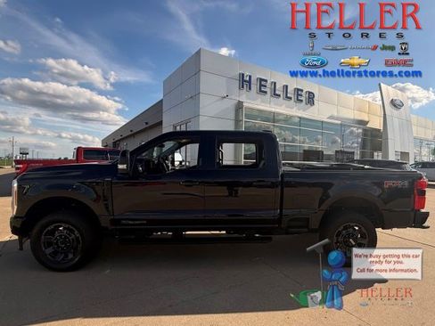 Used 2023 Ford F250 Lariat w/ Sport Appearance Package AWD/4WD image 1