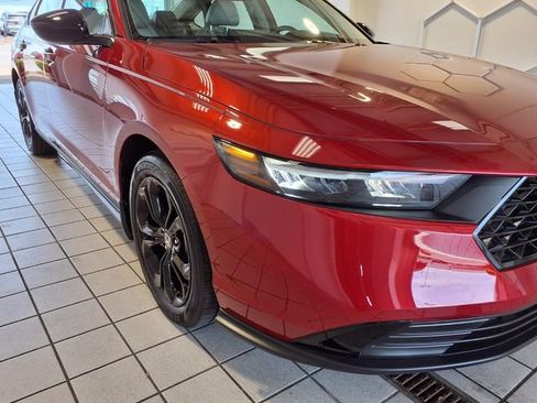 Certified 2025 Honda Accord SE image 22