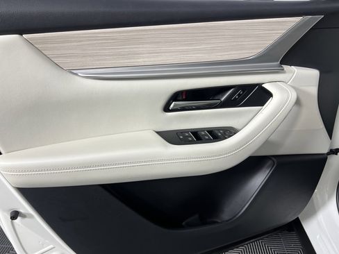 Used 2024 MAZDA CX-90 Plug-In Hybrid w/ Premium Plus image 26