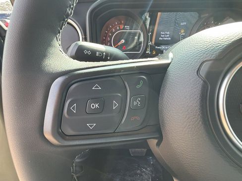 New 2026 Jeep Gladiator Sport AWD/4WD image 22