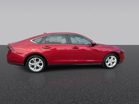 Used 2024 Honda Accord LX image 10
