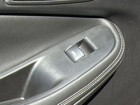 Used 2024 Buick Encore GX Sport Touring image 33