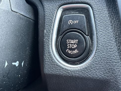 Used 2014 BMW 320i Sedan image 23