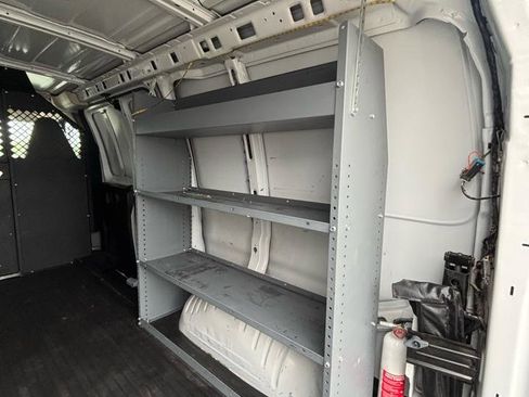 Used 2021 Chevrolet Express 2500 w/ Driver Convenience Package image 17