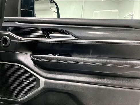 Used 2023 Jeep Wagoneer 4WD w/ Convenience Group I image 22