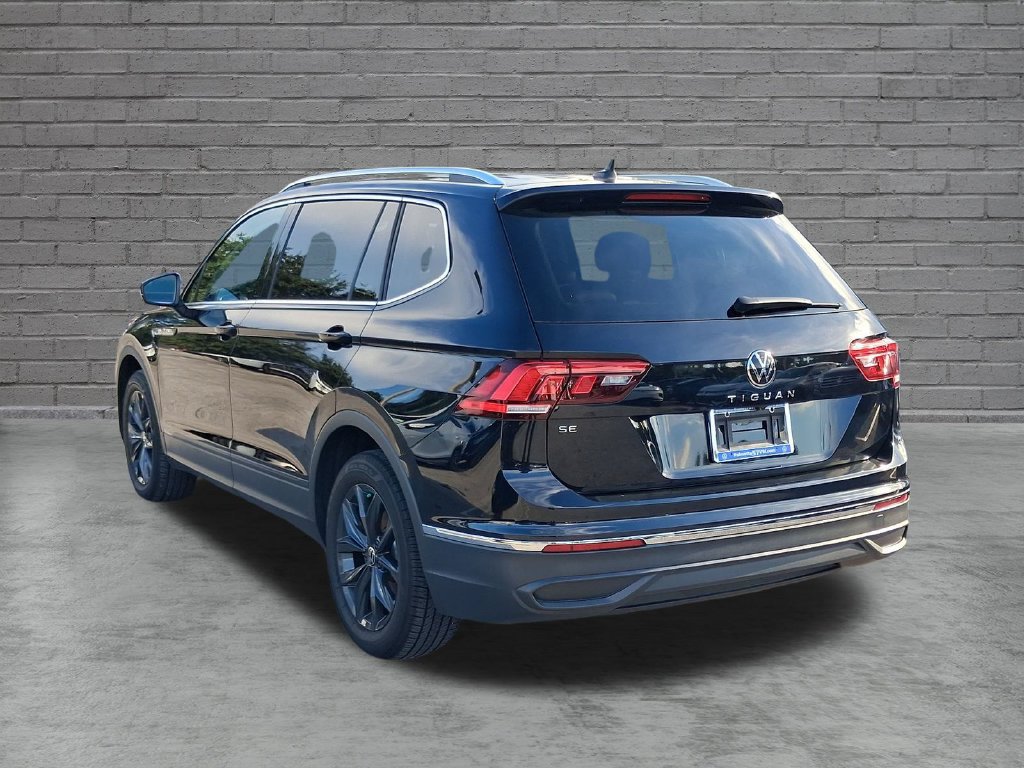 Used 2024 Volkswagen Tiguan SE FWD image 11