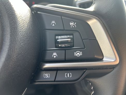 Used 2023 Subaru Forester Limited image 12