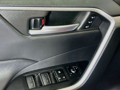 Used 2023 Toyota RAV4 XLE Premium FWD image 16