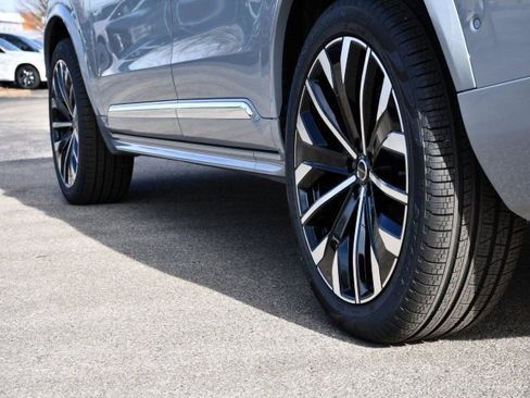 New 2026 Volvo XC90 B6 Plus w/ Protection Package Premier AWD/4WD image 9