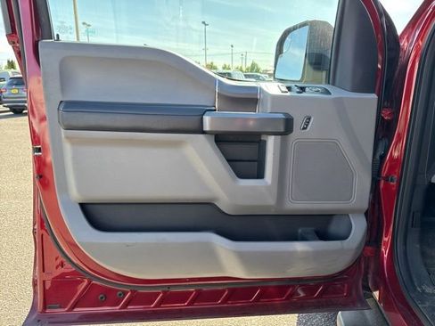 Used 2018 Ford F150 XLT w/ Equipment Group 302A Luxury AWD/4WD image 9