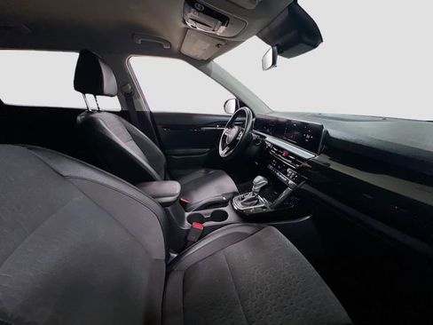 Certified 2024 Kia Seltos S image 28